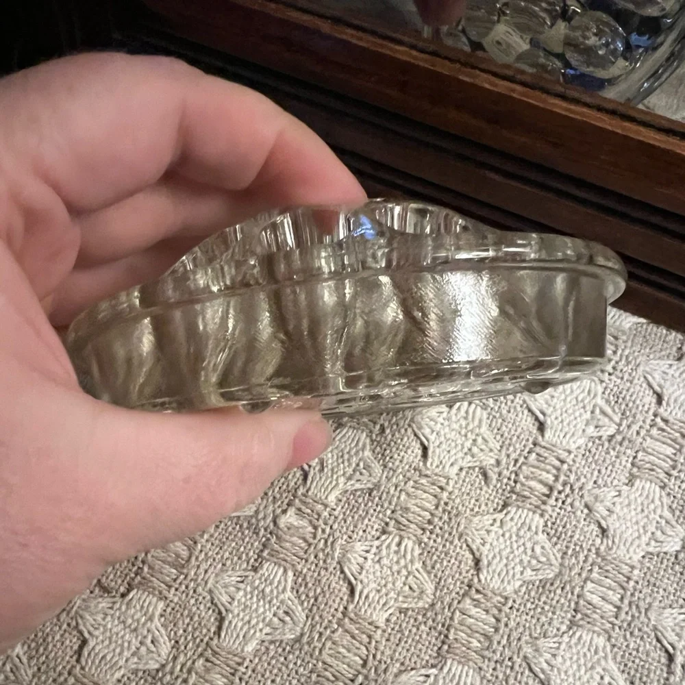 NO‎ BRAND Classic Vintage MCM Mid Century Modern 20 Hole Clear Glass Flower Frog